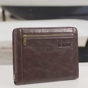 LE PORTFOLIO COCKPIT – THE WHITE KENYAN